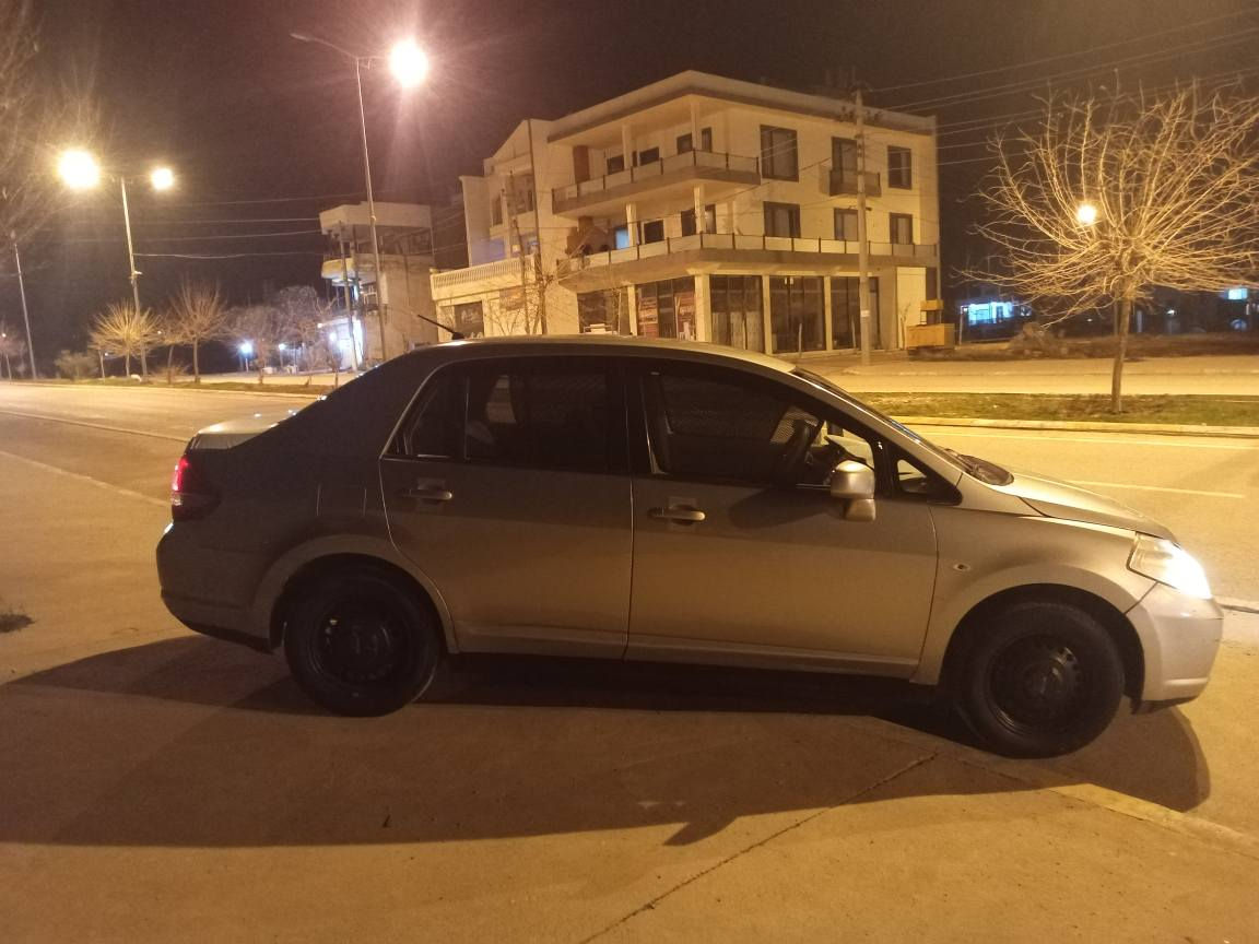 ‎نیسان تیدا یەک شتی پێوە نە نموونە لەجوانی ماڵی دۆستە مۆدێلی 2009تۆزێ کاڵ بوونەوەی هەیە هیچی تری نیە‎ دخان, السليمانية


**إذا كنت صاحب هذا الإعلان وتريد حذفه لأي سبب، رجاءا أرسل رسالة إلى الدعم الفني**