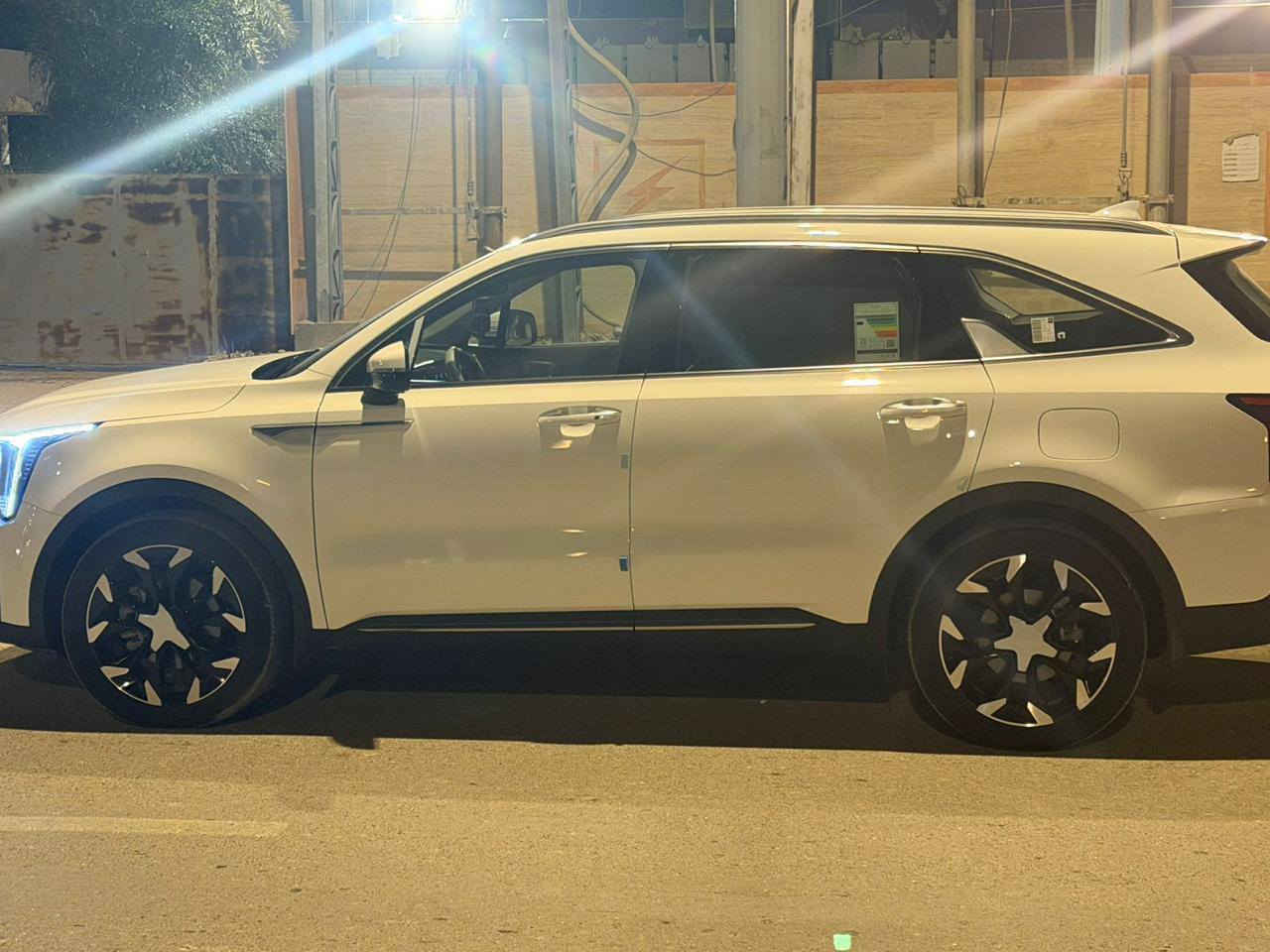 سورنتوا 2025ام ضمان ماشيه 14 الف خليجي مكفوله السعر 320وبيها حك جيه ***********
