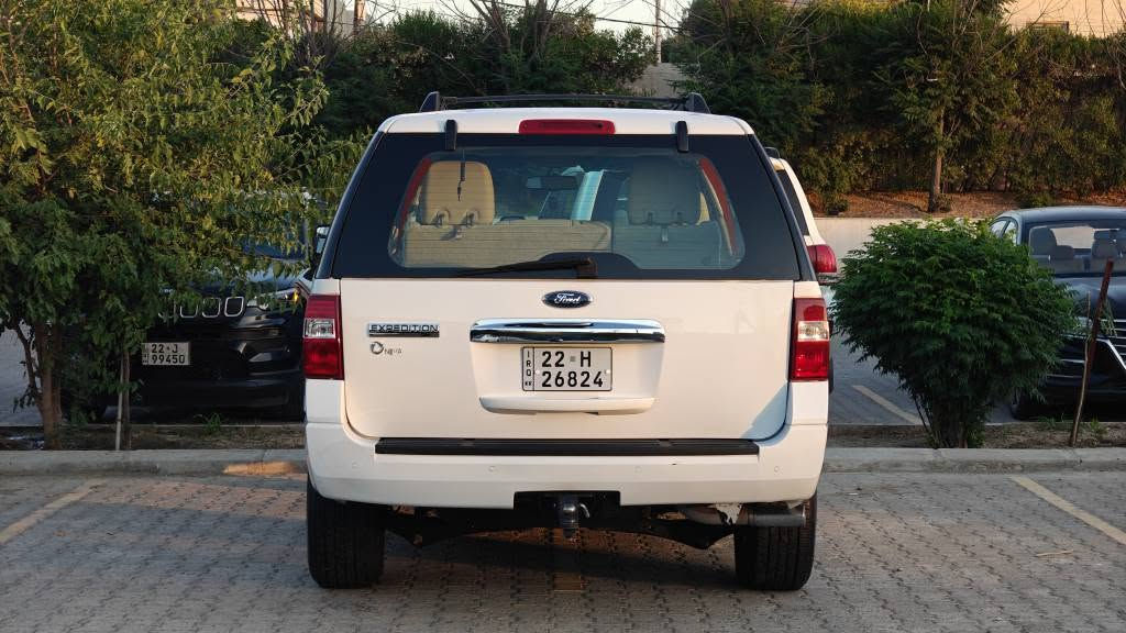 Ford Expedition XLT 2012
وکاله شرکە نیفا خليجي
ماشیه 79.000الف م 
جدیده لووووک 
گیر ومحر وتبرید وتایرات وکهربائیات وصدر كلها بحالة الوكاله 
مكفوله بيه شبر كارت فقط بالصندوق 
محرك 8 سلندر 
فتحه 
رقم اربيل شرط تحويل ثاني يوم 
السعر 170 وبي مجال بسيط 
العنوان اربيل 
***********
*********** أربيل, العراق
