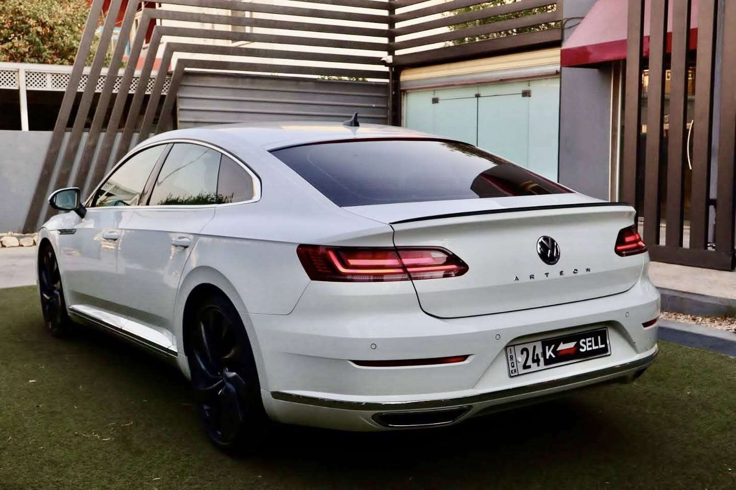 .فولكس واگن ارتيون -2020 🔥
.كلين تايتل 
.ماشي 59الف ميل فقط 
.(وارد الماني ضمان دولي سويجين )
. محرك 2.0 Turbo طياره 🚀
.مواصفات RL 
.خمس وضعيات قيادة 
.رادرا امامي خلفي 
.كاميرة خلفية 
.ويل حجم 20 
.لايت زينون  
.الدواخل كاربون ڤايبر 
. كشنات تدفئة
 .أوتو هولد
 .الكراسي الامامية مطرزة RL جلد وكنتارا
.المرايات الجانبية كهربائية 
 شبابيج بدون إطار (شكل سبورت)
.بك لايت ليد طويل 
.شفتات بالاستيرن
 .شاشة جبيرة CarPlay / Android Auto
.حساسات امامي خلفي 
.قيادة شبه ذاتية 
.مواصفات كثيرة جداً جداً 
.فول فول مواصفات ما عدا بانوراما
.رقم واتس اب  (***********)
