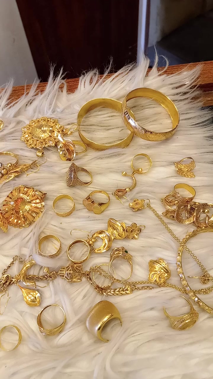 أُبي للذهب والمجوهرات ذهب مستخدم سعر غرام الذهب اليوم (230) + أجور كل  غرام (5)  ألف  أُبي للذهب والمجوهرات  الاتصال 077‪39677952 او واتساب @


**إذا كنت صاحب هذا الإعلان وتريد حذفه لأي سبب، رجاءا أرسل رسالة إلى الدعم الفني**