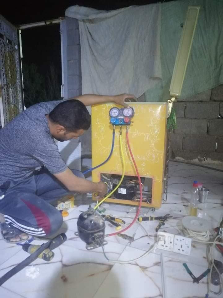 موقعي ....ضمان .....
يتوفر كافة قطع الغيار للتبريد ( ثلاجة-مجمده-براد-سبلت-مكيف)
تصليح مجمده بيه ليك داخلي لف فريز وعمل موقعي
احمد ابو عباس ***********
