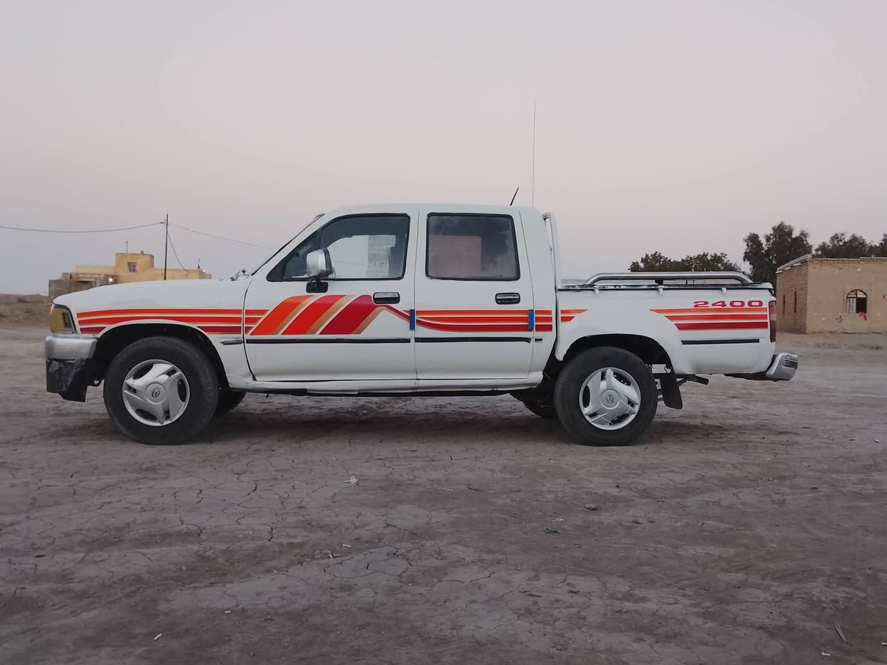 سلام عليكم تيوته 91 رقم قادسيه مشروع وطني شرط تحويل ثاني يوم كير مكفول شاصي لشرط محرك مكفول لشرط جديد مكفولات سياره حلوه نضيفه جاهزه من كلشي ترايك وين ماتريد صبق عام فقط جماليه لادعمه ولا كلبه سعر 38وبيه مجال
***********
 مكان سماوه الخضر 
بيع او مراوس
