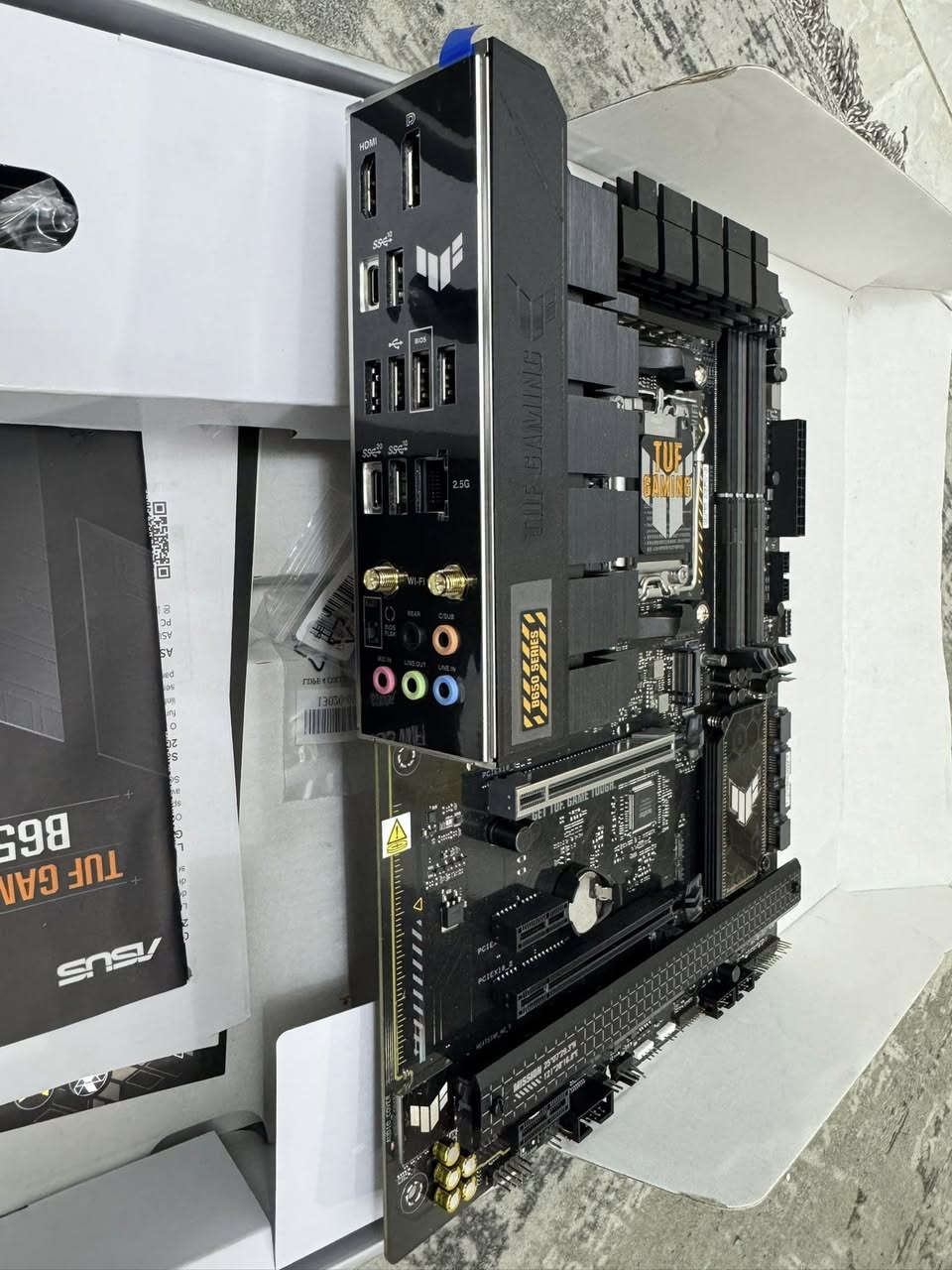 Asus B650-PLUS WIFI Motherboard
متوفر مذربورد

Asus B650-PLUS WIFI Motherboard 

جديد غير مستخدم غير مفحوص 

انتبه اكو بنات متحركه بقاعدة البروسسر

فحم فحم فحم بدون فحص 

اعله سعر ابيع


**إذا كنت صاحب هذا الإعلان وتريد حذفه لأي سبب، رجاءا أرسل رسالة إلى الدعم الفني**