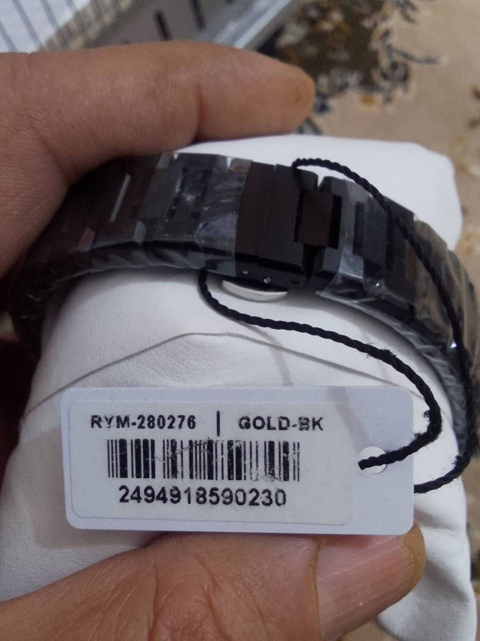 أللهم صل على محمد وال محمد الطيبين الطاهرين
رايموند وكالة جديدة لم تستخدم بدون علبة ساعة فقط تعمل بنظام الكوارتز حركة الميل كرونوكراف استوب وتش طوك تغليف ذهب عيار 18الكيس والسير مصنوع من مادة السيراميك


**إذا كنت صاحب هذا الإعلان وتريد حذفه لأي سبب، رجاءا أرسل رسالة إلى الدعم الفني**