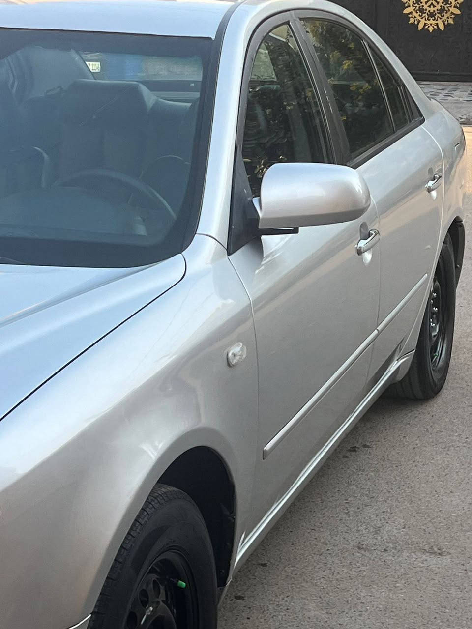 السلام عليكم 
‏ سوناتا موديل 2007وارد كوري 
‏محرك 4سلندر  2000دوش مامفتوح 
‏بدون ضرر لغود شواصي سليمات
‏مصبوغة عام 
‏مكينة كير صدر تدفئ تبريد شغاله
‏ رقم بغداد الإنكليزية  سنوية بأسمي 
‏السعر ٨٦ مكلف بالنشر أي استفسار 
‏الاتصال على الرقم
‏مكان السيارة بغداد الحرية
‏‪***********‬
