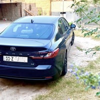 سيارة تويوتا كامري موديِل حديث، نظيفة وجديدة، باستعمال خفيف. خارجية لا...
