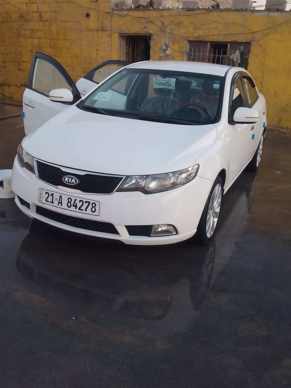 سلام وعليكم للبيع سيراتو خليجية موديل 2011 سياره جديدة مكفولة كفاله عامه من كلشي رقم سليمانيه بسمي تحويل ثاني يوم لسعر 116 لهاتف ***********علمن 
مكلف بنشر مكاني بابل جبله
