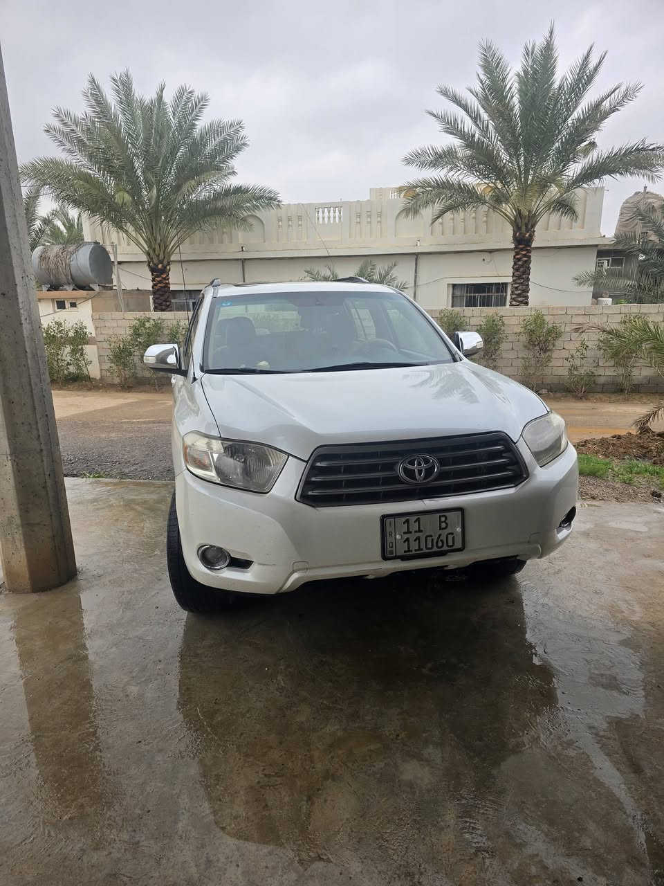 هايلاندر ٢٠١٠ رقم بغداد باسمي تحويل ثاني يوم سيارة كلين مكفوله كشر وميكانيك سيارة جديدة ماتصرف عليه الف محرك ٣ونص دفع رباعي السيارة على وضع الشركه السعر ١٩٨ورقه وبيه مجال ***********
