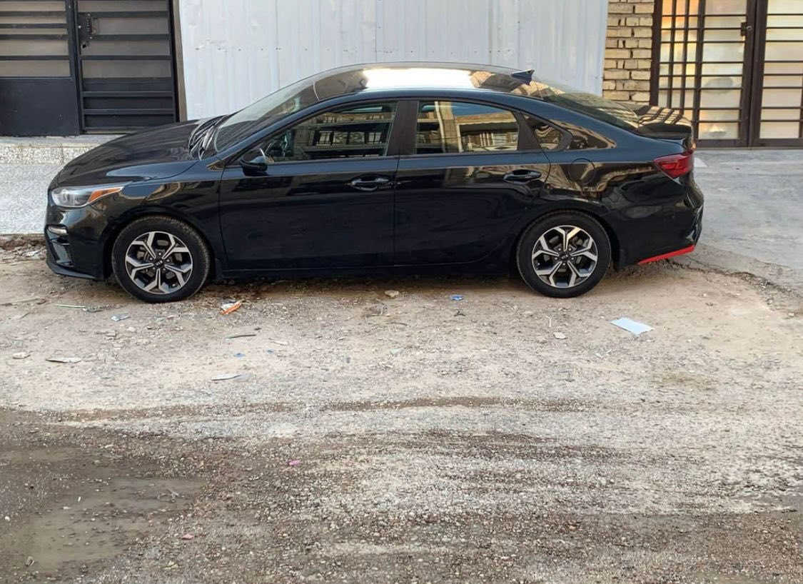 ‭ Kia Forte 2019
كيا فورتي 2019

•   🛣️  المسافة المقطوعة    - 90 الف ميل

💰 السعر: 118

بيها مجال  📩

✅ صور الحادث مع سونار بلمنشور المواصفات :

🚗 موديل 2019

🎨 اللون أسود

📍 الممشى 90 الف ميل

🌍 وارد أمريكي

⛽ بنزين

⚙️ محرك 2.0 لتر

🔩 4 سلندر

🔧 كير أوتوماتيك

✅ شاشة كاربلاي 

✅ بلوتوث + USB + AUX

✅ كاميرا خلفية

✅ حساسات

✅ تحكم بالدركسون

✅ مثبت سرعة

✅ زجاج كهربائي كامل

✅ تكييف ممتاز

✅ نظام توفير الوقود ECO

✅ ABS مانع انغلاق

✅ نظام ثبات إلكتروني

✅ إنارة LED

📝 الملاحضات :

 قطعه وحده تبديل بدون دواخل شرط سونار بنيد فقط 

‭0770 038 9938‬
