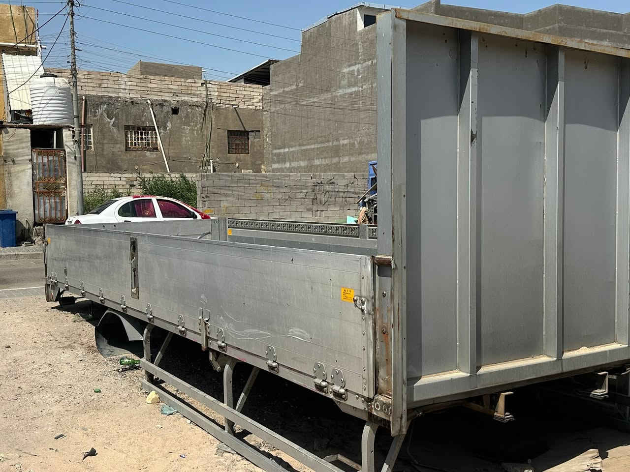 السلام عليكم بديات للبيع 6 وربع طول 
كل بدي وسعره  عنوان البصره
للاستفسار ***********
