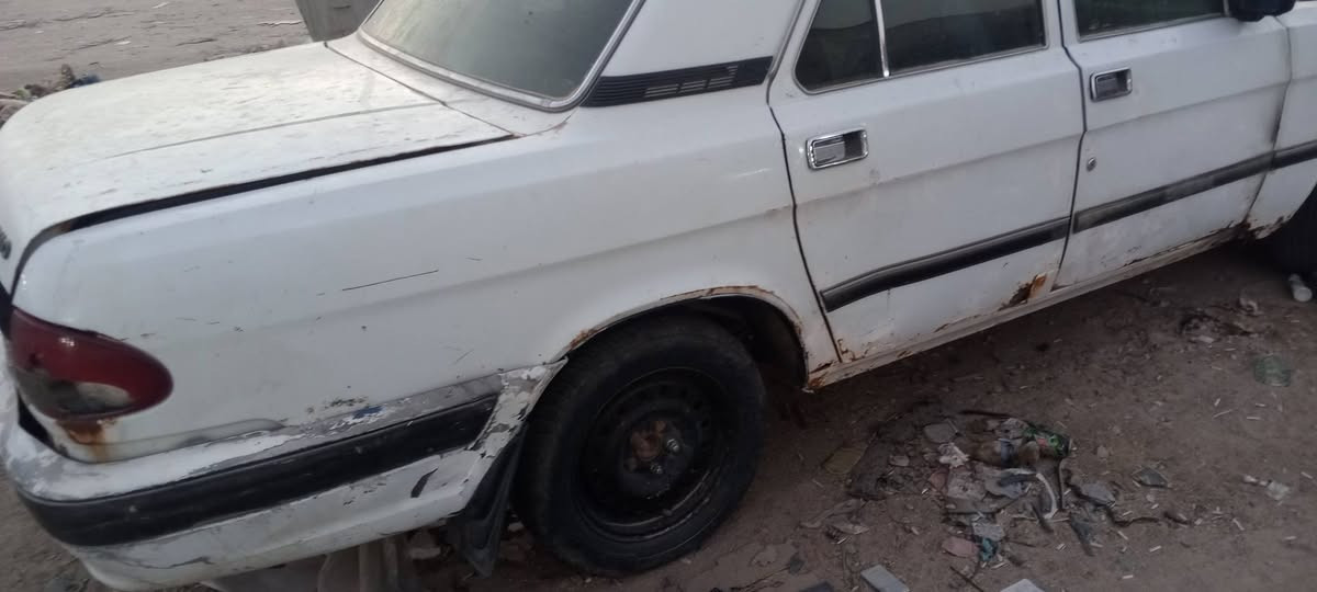 للبيع حائز ثالث..بغداد الماني..الاضرار مثل ما تشوف..مكينه ونجي جديده وكير واكسن سيدان ... ظفيره تبديل موجوده مع السياره ودعاميه ايضا...السعر 15ورقه..مكلف بالنشر..***********
