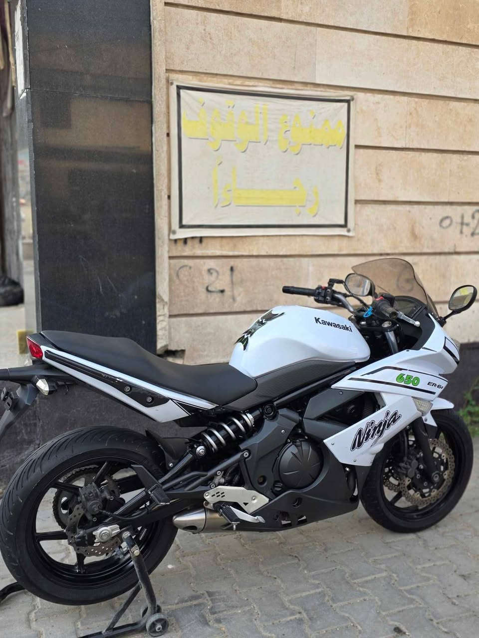كاوسكي نينجا 2017
الدراجه منفيست ومكاتبه محرك 650
الدراجه نظيفه نظافه 95 بالمي
كلشي بيها بلادي برغي مملعوب بيها
وارد ياباني بدون حادث 
شرط الفحص ب اي مكان 
***********
