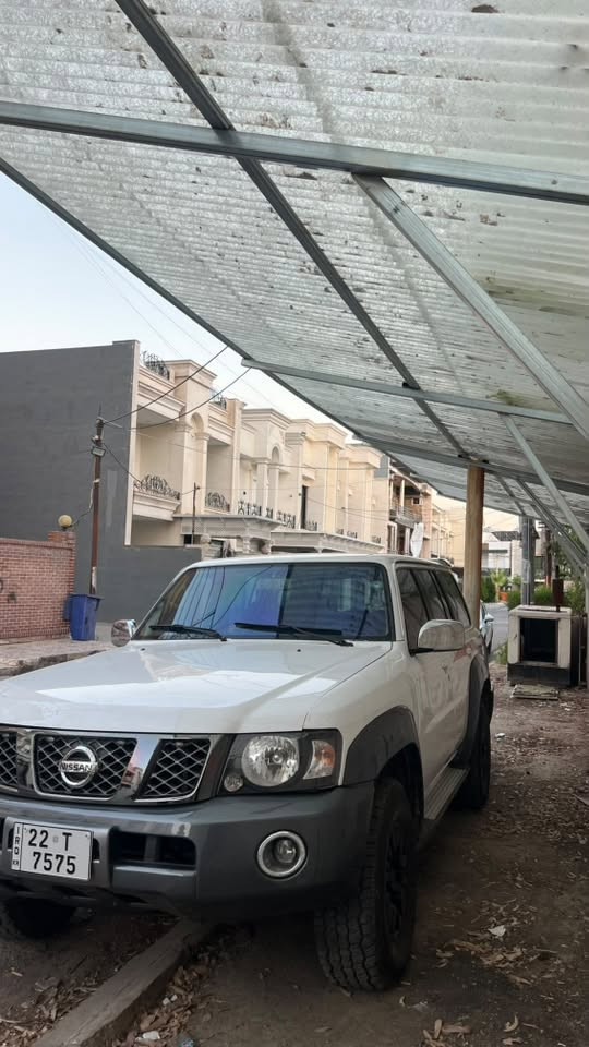 باترۆل ٢٠٠٥
كامل كرايته سوپر سفارى
بستەك بوياغى هەيه سەنەوى نوێ
هه موو شتى به شەرته ٣٣٠ هەزار
رويشتيه
بەسمه و شه غال
مه كينەى ٤.٥ كرايته وه بەس به شەرت هه ردوو لا 
به تانەى تەقييه شانسى به شەرت
نرخ:140$ 
٤ تايەو ويلى نوێ توندو تۆڵە
ژمارەی خاوەنی: ***********
