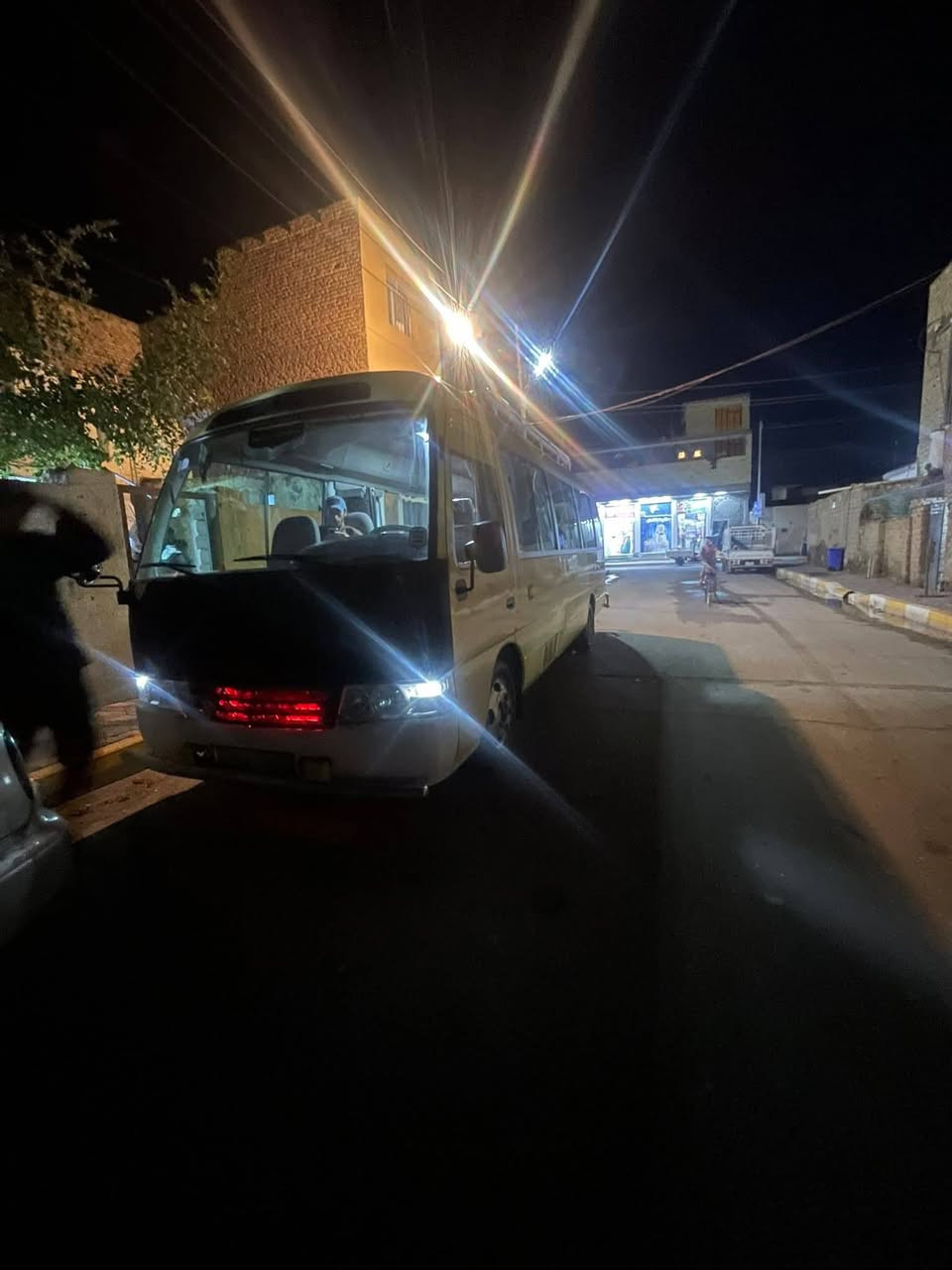 كوستر  شماليه صفره دخول جديد مديل ١٤كفاله كير مكينه واكسل طخم تاير تبريد فول السياره جاهزه فول جهازيه رقم راعي السياره(***********)
