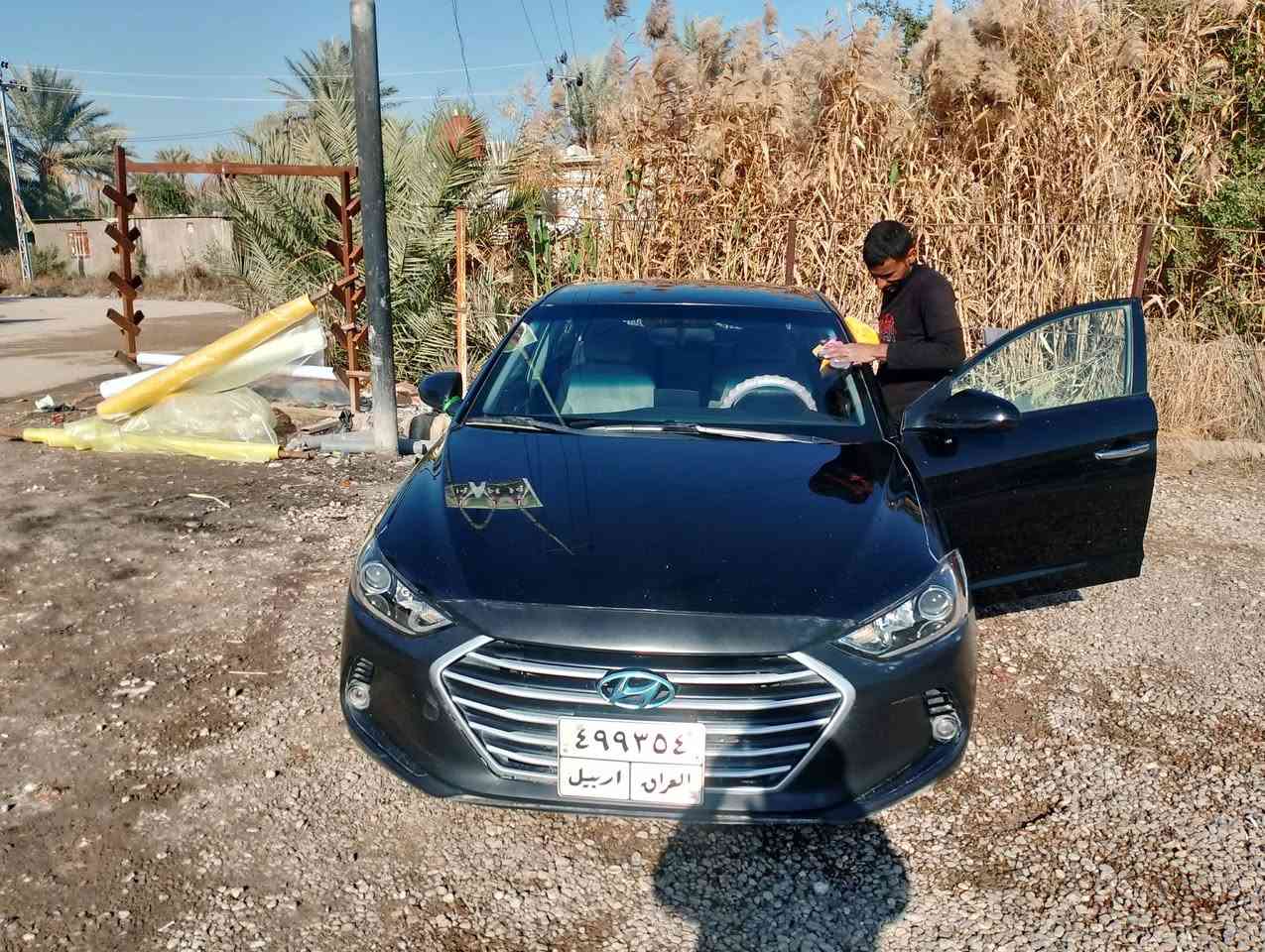 للبيع انترا موديل 2017 وارد امريكي حادثه بس جاملغ امامي بدون دواخل ولا تبديل سياره مفاله جديده مال جناي محرك كير حداديه تبريد تدفئ تخم تاير جديد شاشه كامره خلفيه مكينته 200 العنوان غماس *********** بيه واتساب سعر 120 وبيه مجال قليل
