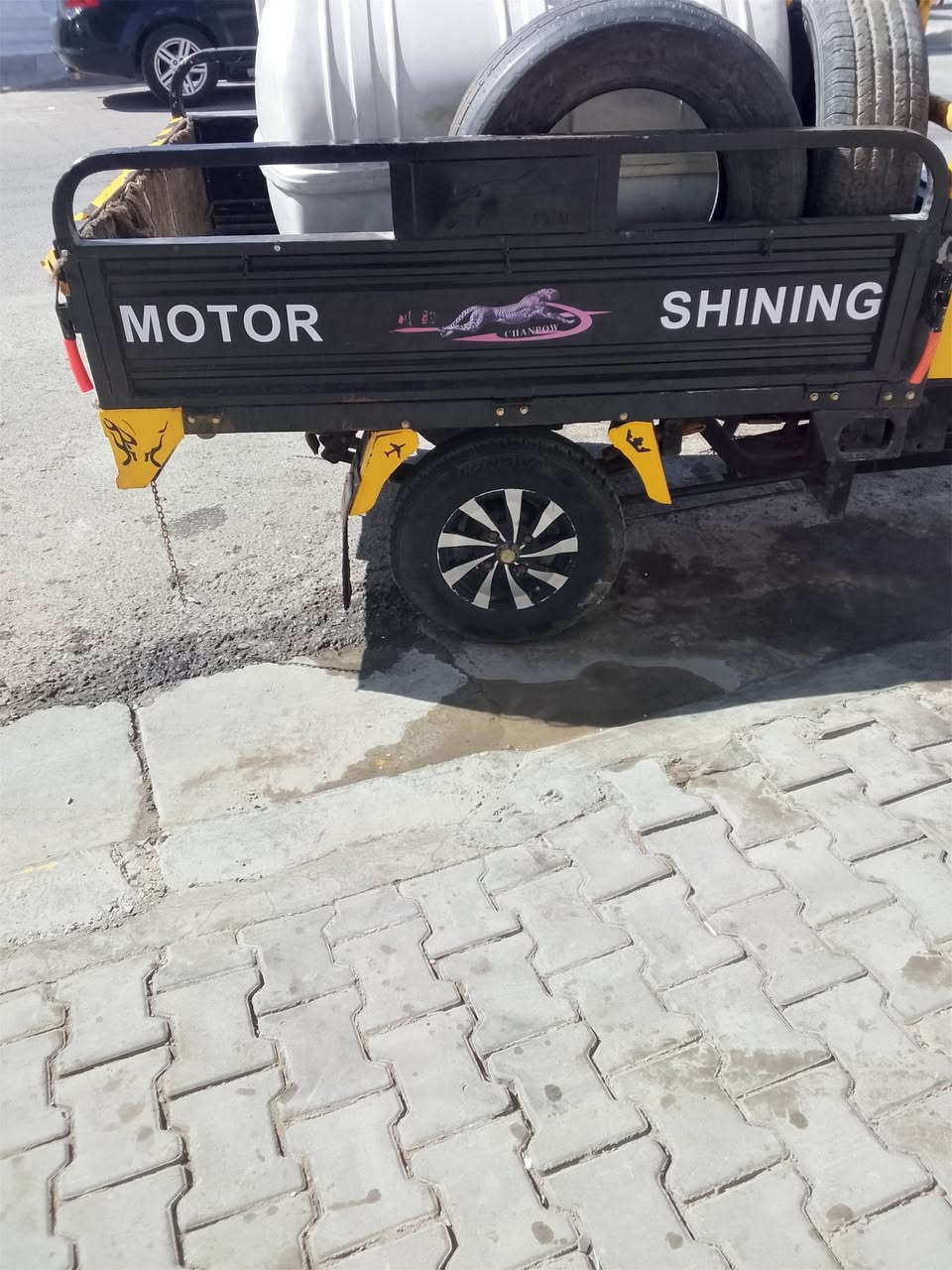 سلام عليكم ستوته صقر موديل 20نضيفة اي نقص مابيها بي كابىيتر شغاله  مكفوله من اي شي وراق كماله سعر مليون ونص وبيه مجال حك جيه عنوان بغداد الحسنيه رشديه ***********وتساب متواجد على فيس هم
