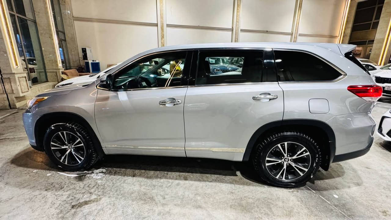 تويوتا هايلاندر للبيع - ٢٠١٧

• نوع السيارة: تويوتا هايلاندر (Toyota Highlander)

• الموديل: 2017

• الفئة: LE

• المحرك: 6 سلندر

رادار 

تبريد مركزى 

شاشه كبير 

تحكمات ستيرن 

 دبل اكسل

رقم صاحب سيارة ***********
