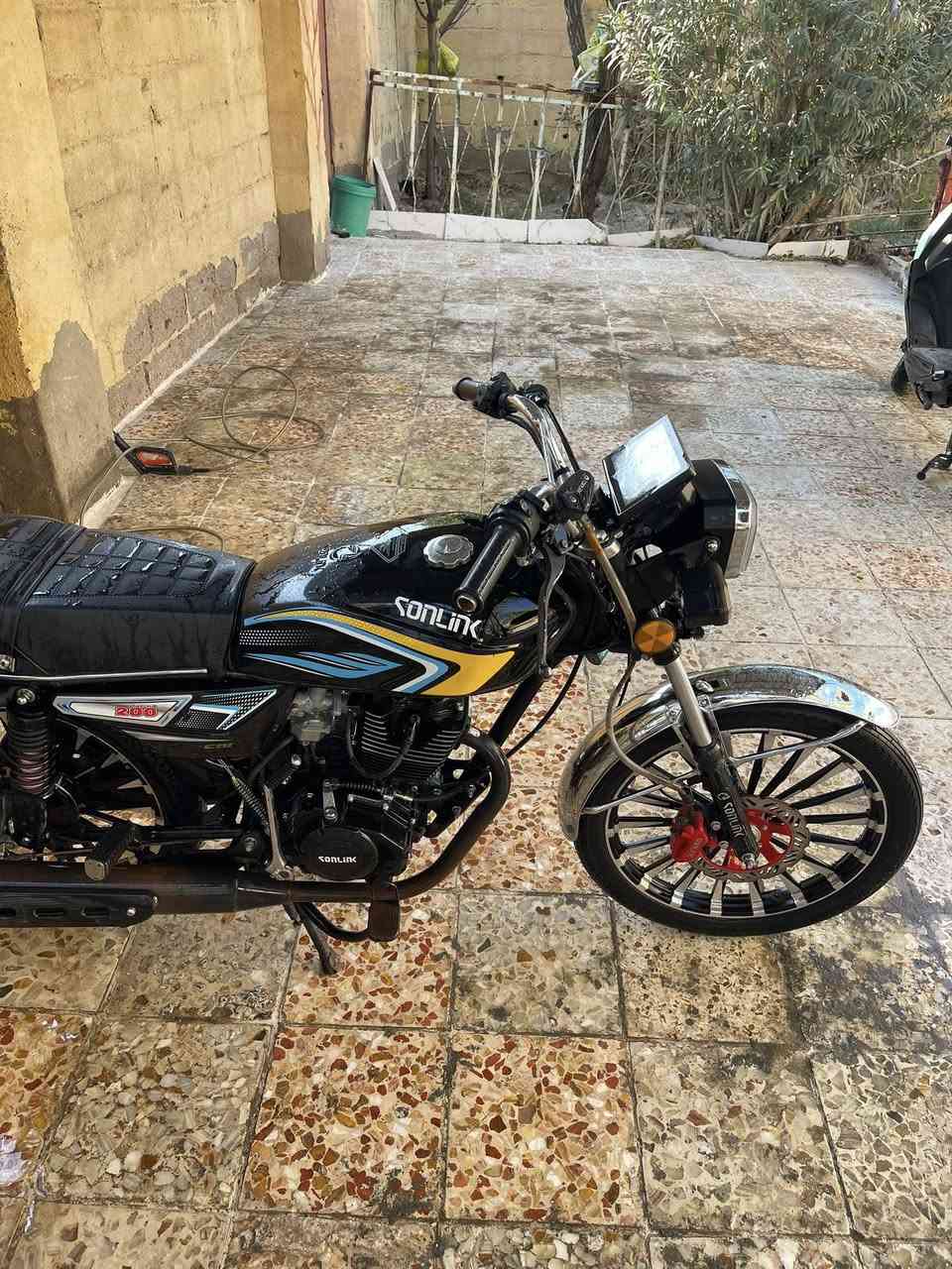 وين جماعت لدلفري سونك موديل 2025 بعدهي زيرو شاشه مكينه 200 سرعته 160 ويلكب دسك امامي دبل اشاره لدراجه ادوات ادوات بدون اوراق مكاني بصره كرمت علي سعر 625 بلاش جوه سوك رقمي ***********
