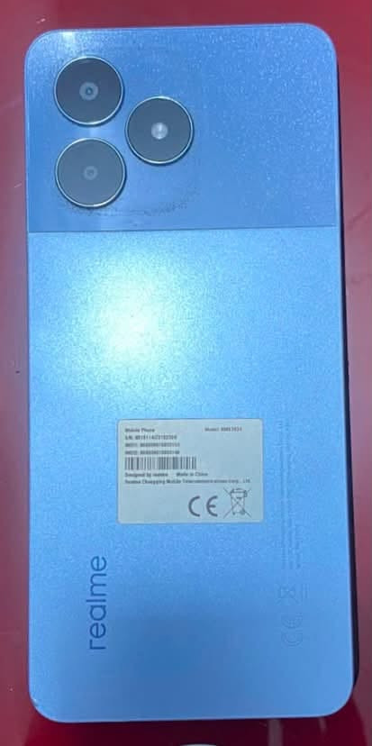 السلام عليكم تليفون ريلمي Note 50 ذاكرة 128 والعشوائية 4 بطارية 5000 ملي امبير التليفون نضيف و كلشي بي ابلادي السعر 100 قفل التواصل على الرقم ***********
