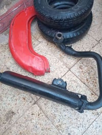 أغراض تكتك للبيع صالنصه اصليه زوج جاملخات حمر وزوج تايرات.السعر كلهن ٣...