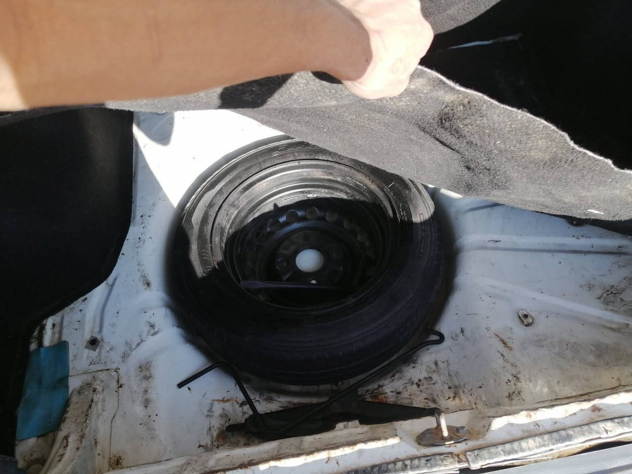 للبيع او مراوس سايبه مديل ١٤ مكفوله من ضربه وصبغ بيهه بس باردات قليله مكينه كير جدد
حداديه ٧٠ ب١٠٠ تبريد نقص غاز سياره نضيفه بمعنا الكلمه

رقم قادسيه بسم صديقي سنويه لل٢٨ مكان سياره نجف

سعر ٣٦ وبيه مجال قليل ***********
