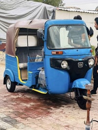 المجر • ٢٠ شهر • ١٢ وراق