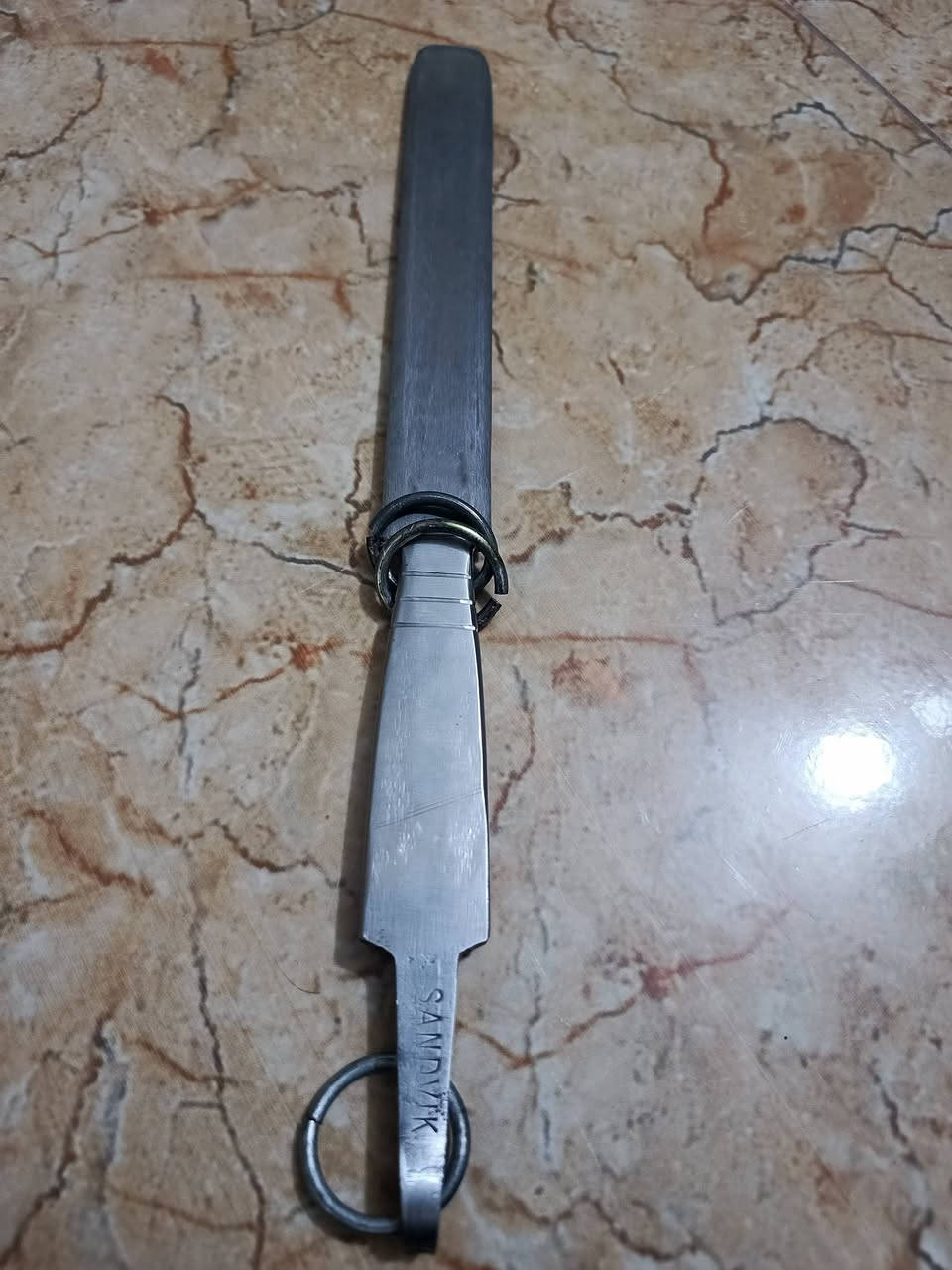 سلام عليكم مستحدات اصليات سكاكين ايراني درجه اولى مكاني كربلاء ***********
