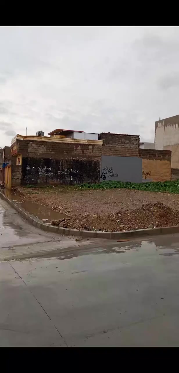 ارض للبيع ركن 
مقابل الارض حديقة 
مساحة 200 متر 
في حي السماح الثانية بمدينة الموصل 
سند طابو ملك صرف 
***********
***********
مكتب اوتار للعقار سايدين حي السماح الاركان مجاور صيدلية ركن المشاعل
