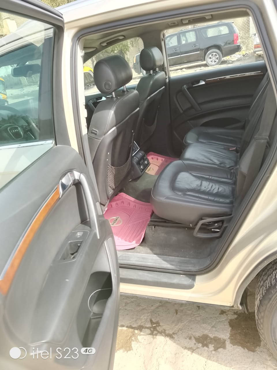 سلام عليكم سياره ودي موديل 2008 رقم سلمانيه سياره مكينته موزينه سياره جديده بس بيع كوم حديد متوزي علبيع قصد مابيع بس نقد سعر 70 مكاني بغداد رقمي ***********
