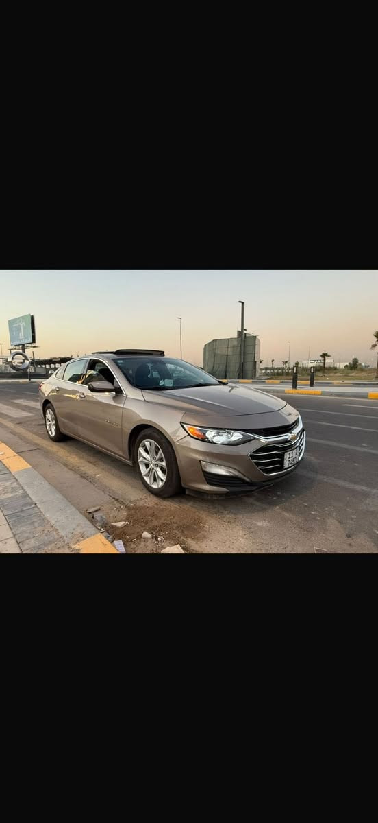 السلام عليكم ماليبو موديل 2024 للبيع حادث فقط بنيد مبدل ومصبوغ وجاملغ بارد فقط ماشيه 23 رقم بغداد مكفول اللغد والشاصي والكهربائيات وكير ومكينه وجاهزه تخم تاير صدر خلفي امامي تدفئه تبريد مواصفات السيارة بانوراما بصمه تشغيل عن بعد سايد بريك بصمه قطعتين تبريد تدفئة كشنات والسياره ما بيه سيرفس ابد ومابيهه نقص العنوان بغداد حي الجهاد السعر 150 وبيهه مجال 
***********
