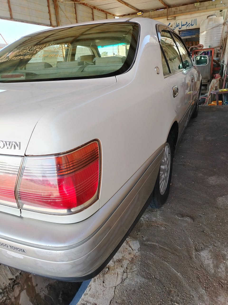 سلام عليكم سياره ادوات دخول جديد حداديه تايرات تبريد كير ومحرك كفاله عامه كصه جنطه متومه طبق الأصل عل بليته سنويه تصقط 2028 موديل 2001 شاصي ٧١ سياره جاهز برده خلفيه شرط شقاله منضومه لايت جنون ناصريه سعر ٣٦ وبيه مجال ***********
