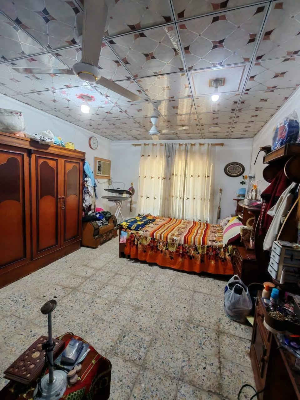 🏠 للبيع دار 500م – وردية، شارع 30 الخدمي
📍 موقع مميز يربط بين الحولي ونزلة سعد بيجو، قابل للوصول من خط النفط أو مقابل حي الرضا.

🔹 طابقين:
الأرضي "عكادة" – الثاني "صب"
🔹 4 غرف، كلدورين
🔹 3 مجمعات صحية
🔹 بناء طابوق
🔹 شارع 8م

📄 طابو زراعي – سند 25

📞 مكتب وعقارات الوارث
***********
