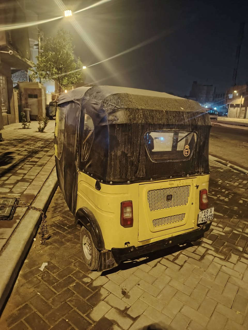 السلام عليكم تكتك البيع مديل ٢٠٢١
مصبوغ الجماليه
 رقم نكلزي كربلاء 
التكتك مابيه نقص برغي مكينه مكفوله 
التكتك خير  منه كلش نضيفه 
رقم الهاتف ***********
السعر ست ملاين ونص
