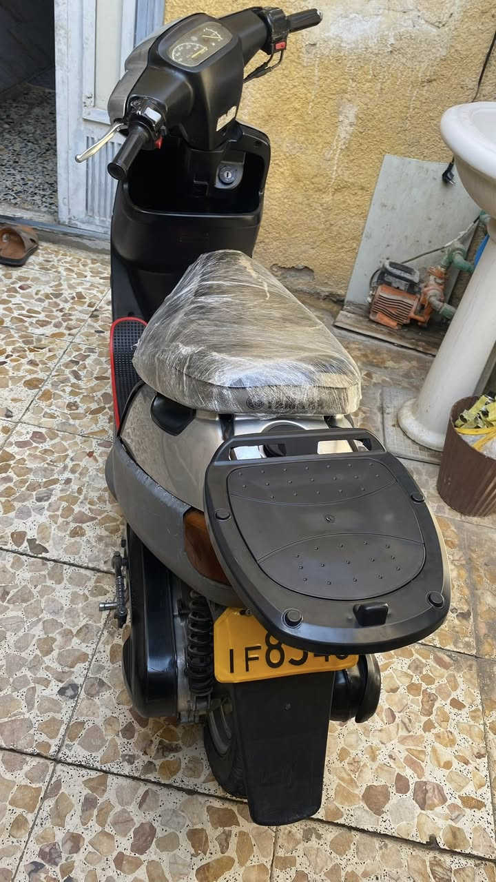 دراجه بطه للبيع الله شاهد نضيفه تجي وشوفه بعينك رايده ب 375
شراي يدخل عل خاص  
***********
مكاني كربلاء حي العسكري
