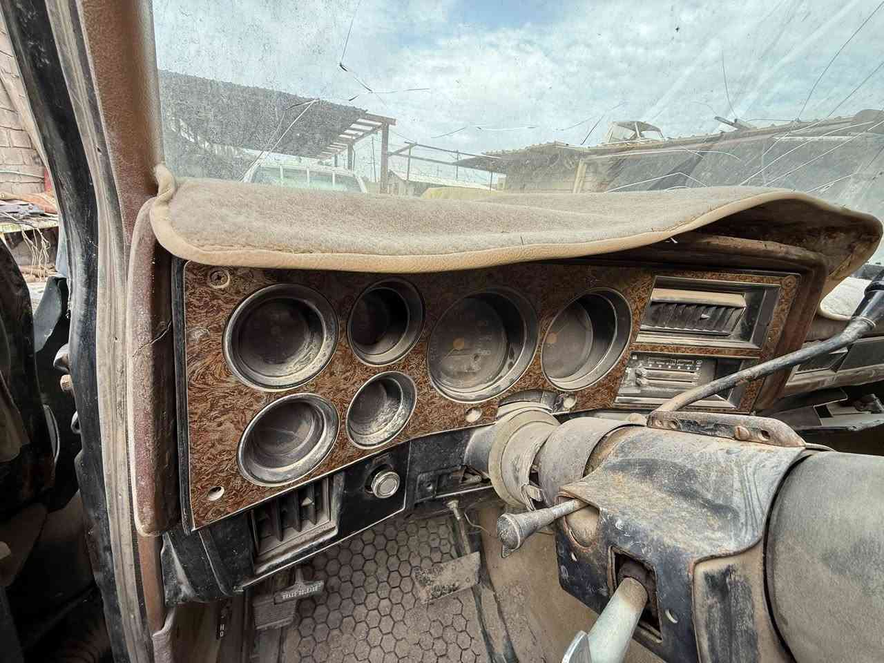 سوبر بان تفصيخ اغراض للبيع نضافه 90‎%‎كل الاغراض متوفر للشفر وجمس موديل ثمانينات***********
