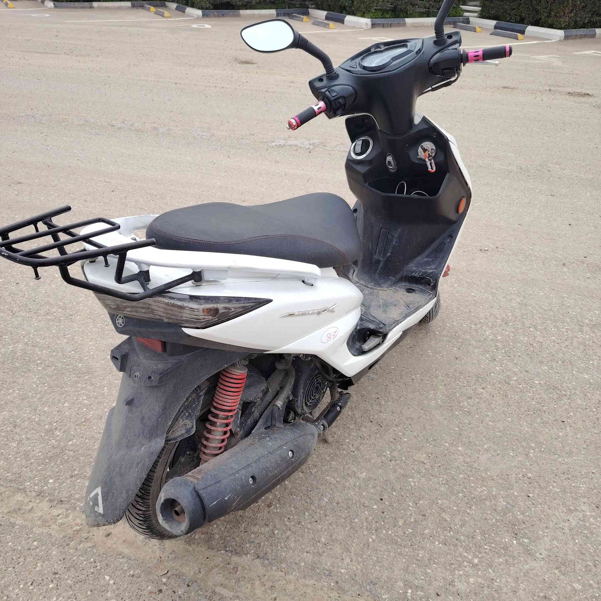 السلام عليكم مراوس بشي مرتب سكنس لد ياباني قبق نفخ استاند حساس نكره سلف كهربائيات كوله شغاله شلعه ومعدل فول دشبول شغال نضيفه محرك مكفول واخرس كل نقص مابيه فقط الكفرات مبدلهن تايوان اصلي مكاني صليخ عل سريع محمد القاسم شركه تويوتا ***********
