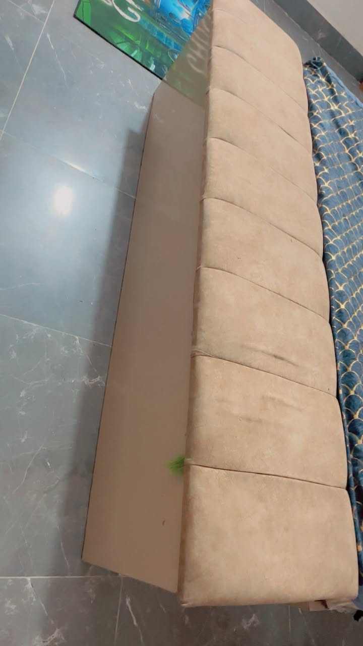 غرفه تركيه ماخذتها ب٣ الا ربع اريد ابيعها ومستعجلة اضرار جداً جداً بسيطه تجي وتشوفها 
ب٨٥٠ بيها مجال للشراي فقط.مكان بغداد جسر ديالى لجديد منطقة الكرغوليه


**إذا كنت صاحب هذا الإعلان وتريد حذفه لأي سبب، رجاءا أرسل رسالة إلى الدعم الفني**