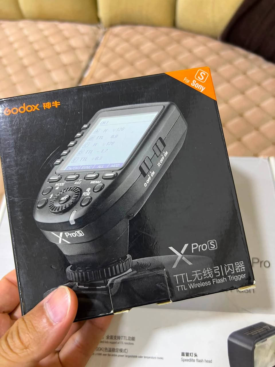 ‼️‼️للبيع‼️‼️
اضائه ad200pro جديد لوك 
وتركر سوني Xpro ايضا جديد
وبطارية ماركة Caisi ايضا جديدة وعمرها طويل اخت الاصلي👌
للتواصل مباشرة 
*********** واتساب ايضا 
***********
