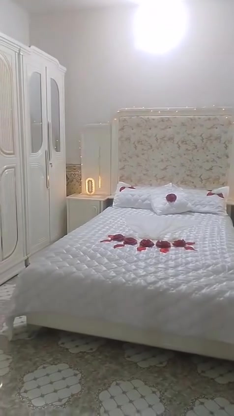 غرفة نوم سعره مليون وربع وبيه مجال ***********
