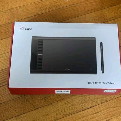 UGEE M708 Drawing Tablet
يأتي لوح الرسم UGEE M708 Drawing Tablet بمساحة عمل واسعة بحجم 10 × 6 إنش، لتمنحك حرية أكبر في الرسم والتصميم باحترافية عالية.
مزوّد بـ 8 أزرار اختصار قابلة للتخصيص لتسهيل الوصول السريع لأدواتك المفضلة وزيادة إنتاجيتك أثناء العمل.
كما يتضمن القلم المطوّر PD1 بدون بطارية، والذي يدعم مستوى ضغط فائق الدقة يصل إلى 16 ألف مستوى، لالتقاط أدق تفاصيل الخطوط والانحناءات بسلاسة واستجابة طبيعية تحاكي الرسم الحقيقي.
✨ الخيار المثالي للمصممين، الرسامين، والهواة الباحثين عن تجربة رسم احترافية تجمع بين الدقة، الراحة، والأداء الممتاز
خدمة توصيل 5,الاف لجميع المحافظات
