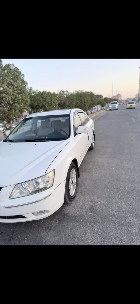 سلام عليكم سوناتا مديل 2011 السياره بيه جملغ وباب الخلفي  صبغ اثر شخوط مكينته مفتوحه والمكينه خير من الله مواصفاته فتحه سقف اشاير مري تحكم استيرن والسياره كامله حداديه تخم تاير سعره 130 وبيه مجال 
***********
