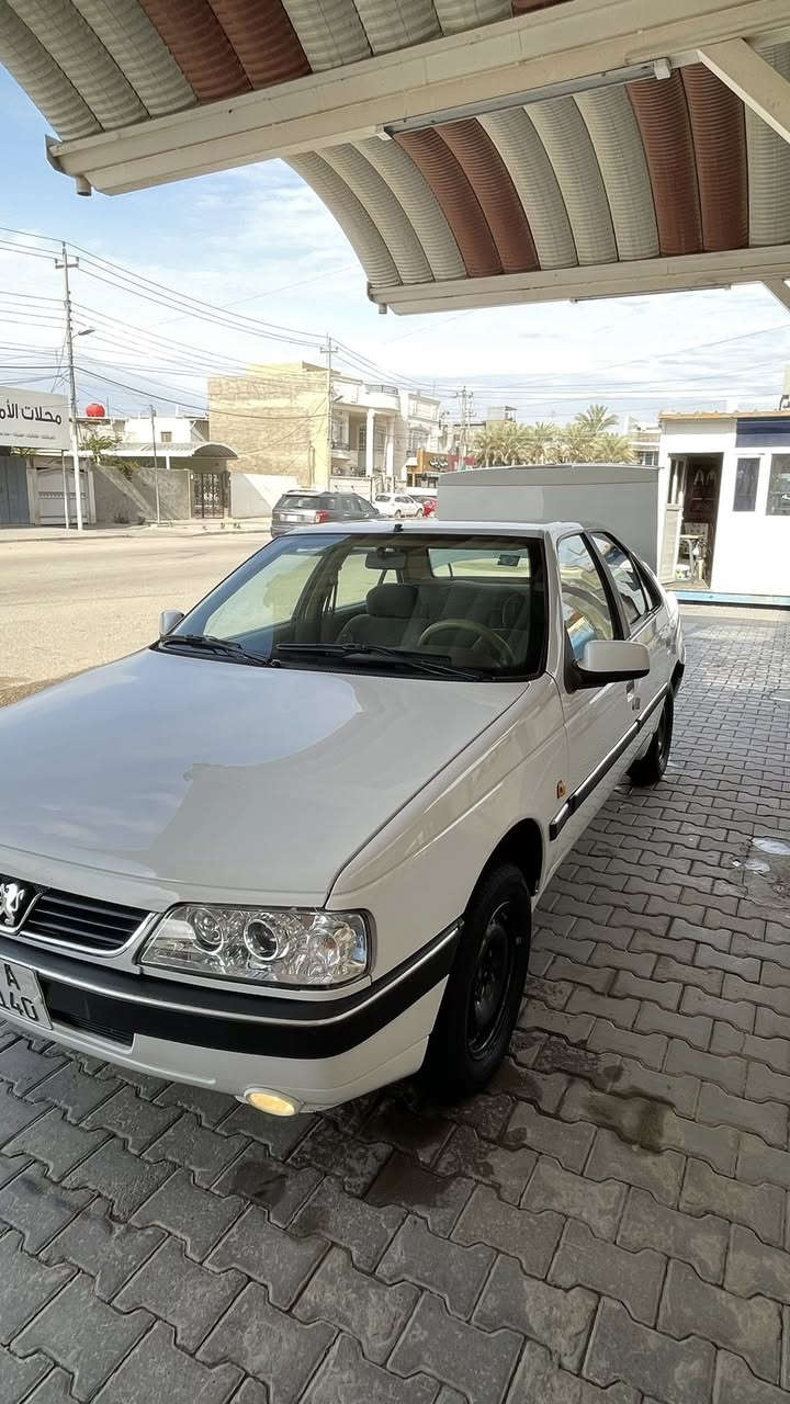 بيجو 405 سياره مكفوله جديده مكينه جاهزه مكاني نجف دواخل السياره احلا من الصوره موديل 2016 رقم انكليزي السعر خاص او اتصال ***********
