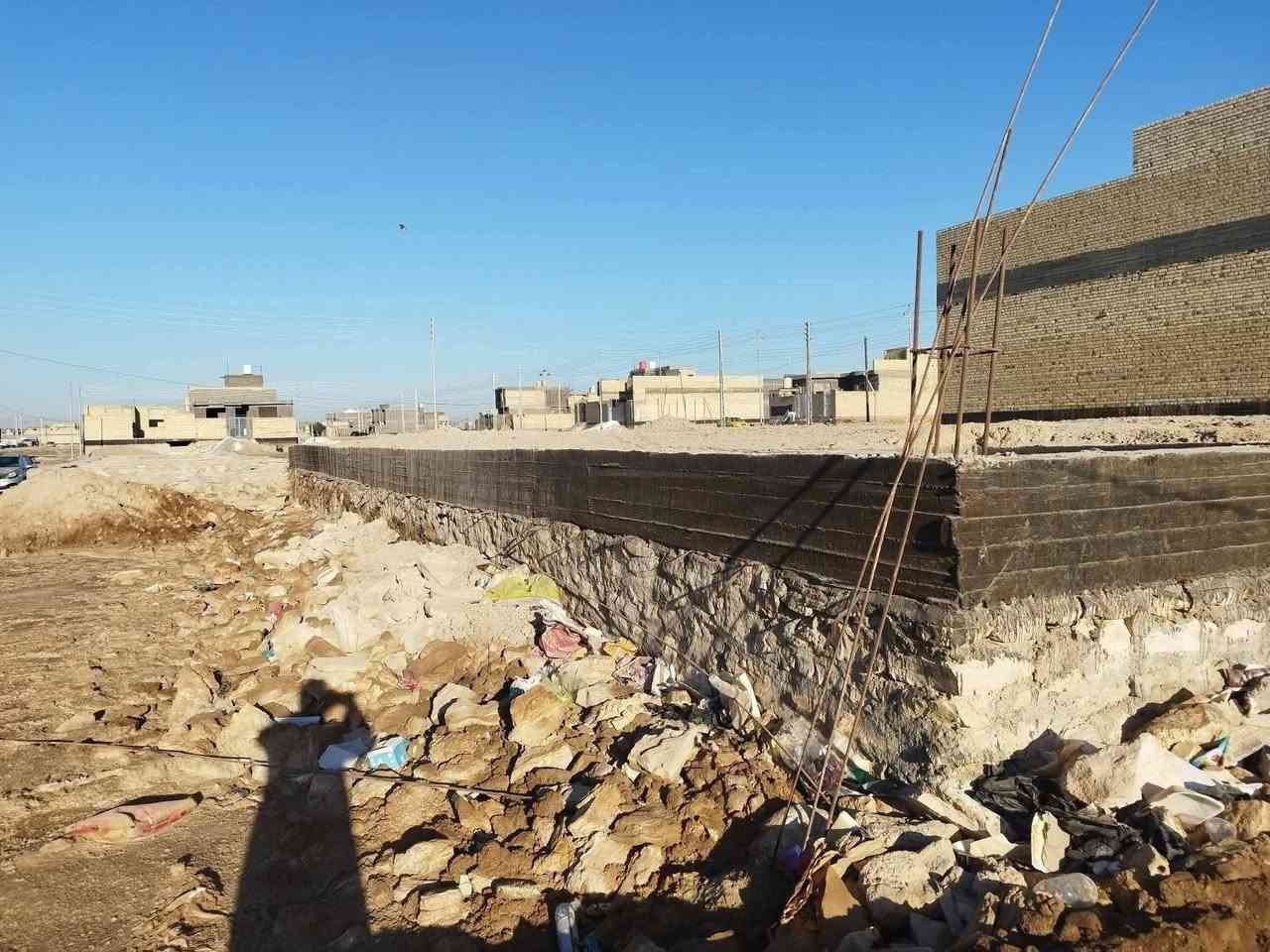 🔶 قطعة أرض للبيع – الزهور / الجرحى
📐 المساحة: 200 متر
🏷️ رقم العقار: 2459

🧱 مميزات العقار:

يحتوي على رباط صب

شغل نظيف

مزفّت ومدفون

جاهز للبناء مباشرة

***********
