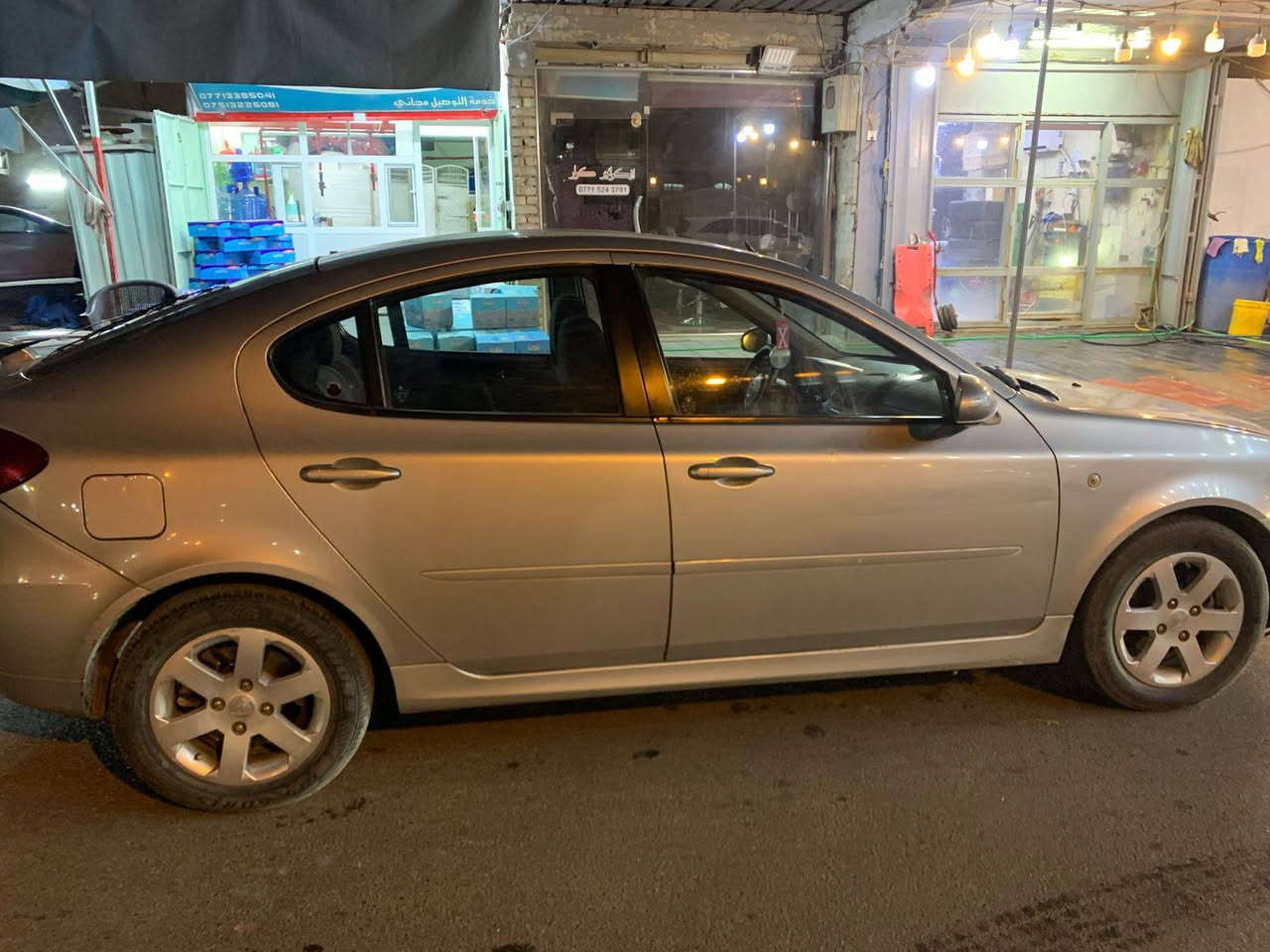 سلام عليكم بروتون جين 2موديل 2016 سياره جديده مكفوله من كلشي ترايك وين ميعجبك جاهز صدر جديد تخم جديد تحويل ثاني يوم ماشيه 72الف سياره مال بيت مكفوله بيه فقط ضربه هاي الي بل باب موضحه فقط سعر 83 
***********
