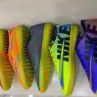 #توقر -الان الحذاء الرياضي الصلي لمخيط مخييط من داخل وخارج   سعر القطع...