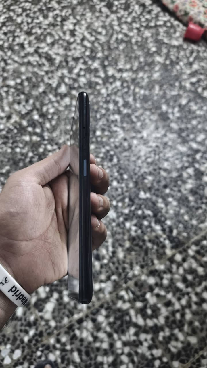 السلام عليكم تكنو بوفا جهاز نضيف كلش شحنه يومين يضل ذاكره 128 قوي باللعاب خطين اتصال كلشي شغال بصمه،وجه،وبصمه اصبع  للبيع،سعره 110 وبي مجال بسيط مكاني بغداد مدينه الصدر،رقمي ‏‪***********‬‏
