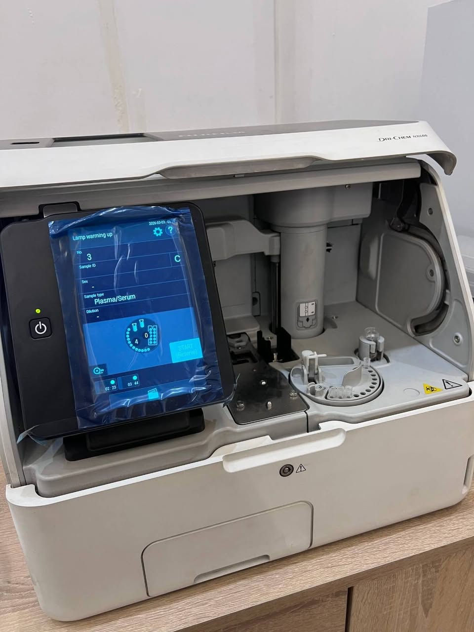 جهاز فوجي  nx-600 للبيع
اخو الجديد مشتغل 8 اشهر فقط 
كل قطع و غراضه باقي و وياه لامب احتياط.
سعره خمس ملاين و نص اخو الجديد مشتغل فقط 8 اشهر
اقل من  3500 تيست مشتغل
ماصاير بي اي عطل ابدا
بحدود 20 كت هم وياه
الجهاز اخو الجديد ما تلكا بسوك هيج جهاز نظيف بهيج سعر


**إذا كنت صاحب هذا الإعلان وتريد حذفه لأي سبب، رجاءا أرسل رسالة إلى الدعم الفني**