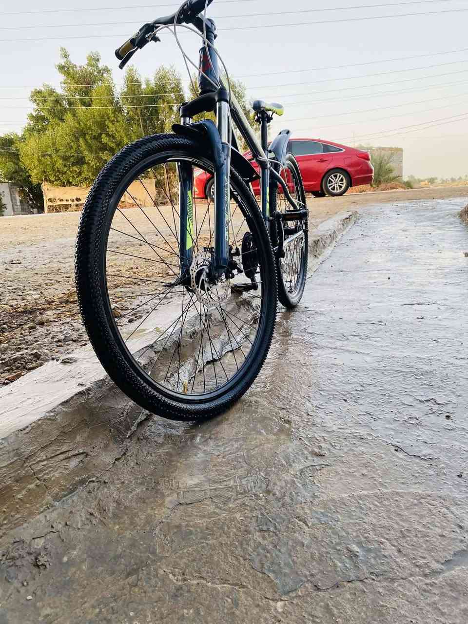 اسلام عليكم 
باسكل جبلي لبيع 

نضافه فول بريكات شغالة 

تبديل وره وكدام شغالة

مكاني ديوانيه مهناويه ؟

رقمي واتساب ***********
