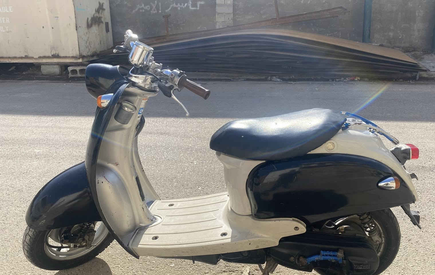 السلام عليكم دراجه عبد الحليم اكلاسك 60 فحل ام القفل للبيع الدراجه نكره سلف وهندر مكينه خير من الله الدراجه مصبوغه فرن حراري فقط الكفرات أربع قطع صبغ ألون الأساسي رصاصي ولون المصبوغ اسود الدراجه اكلجاتة الأمامي ولخلفي جدد ابريكات الأمامي ولخلفي جدد دسكات جدد تخم تايرات جدد باتري جديد كهربائيات كله شغاله فقط الكجات ما يشتغلن . مكاني بغداد الجديدة النعيرية 
السعر 280الف وبيه مجال بسيط


**إذا كنت صاحب هذا الإعلان وتريد حذفه لأي سبب، رجاءا أرسل رسالة إلى الدعم الفني**